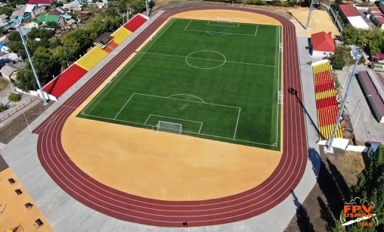 г.Усмань, Липецкая область — Мачты освещения стадиона и опоры